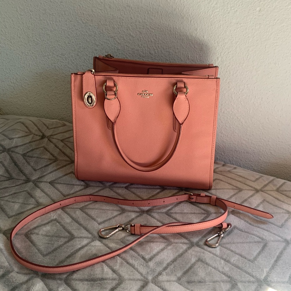 Pink Coach bag A1721f33995